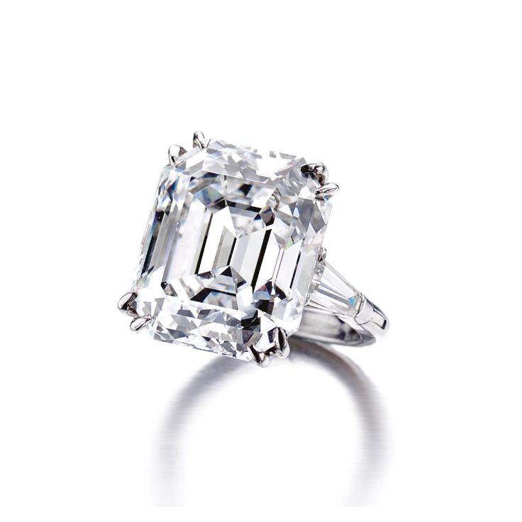 Diamond ring, Van Cleef \u0026 Arpels, New 